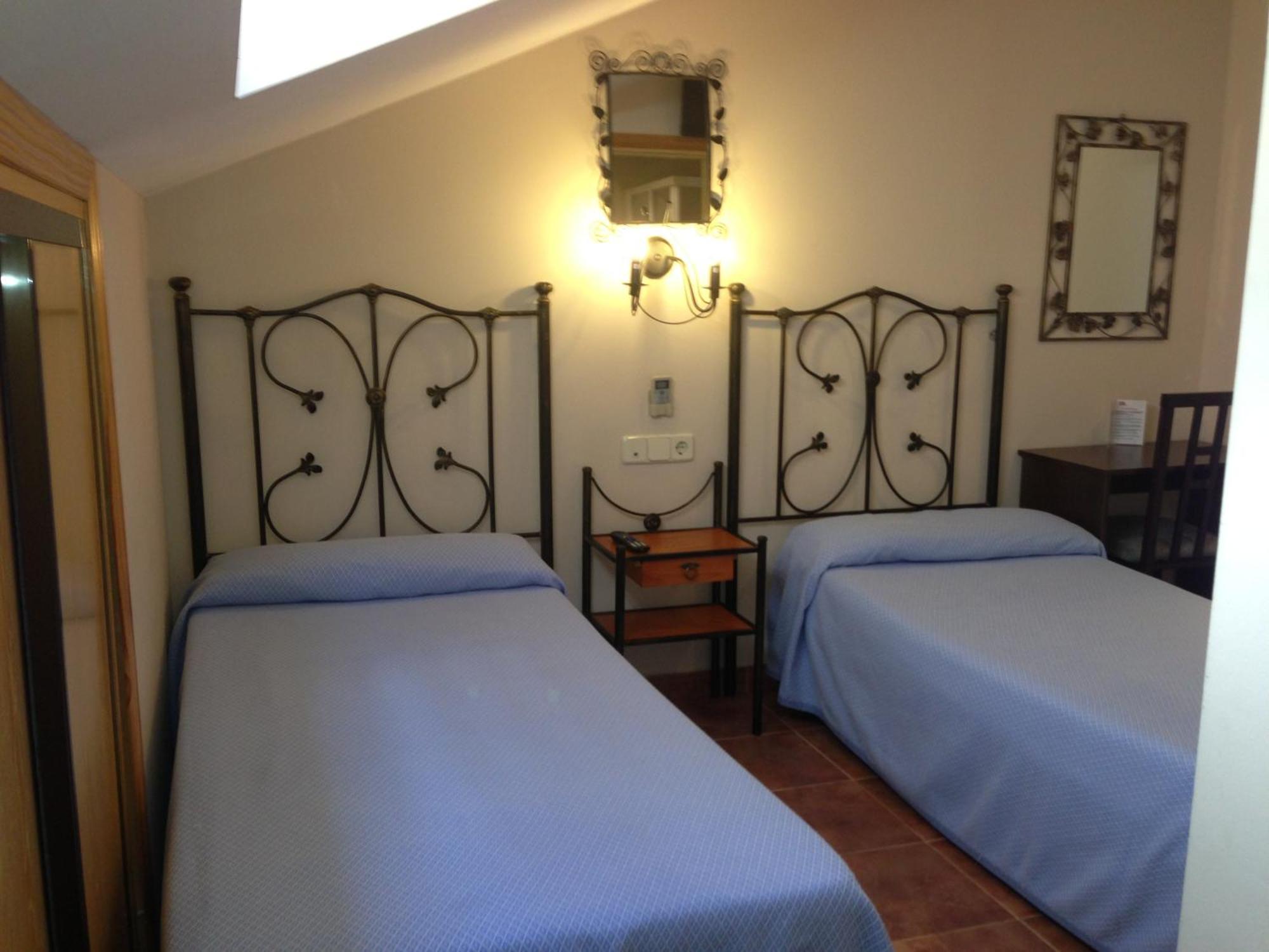 Hostal San Martin San Martín de la Vega Buitenkant foto